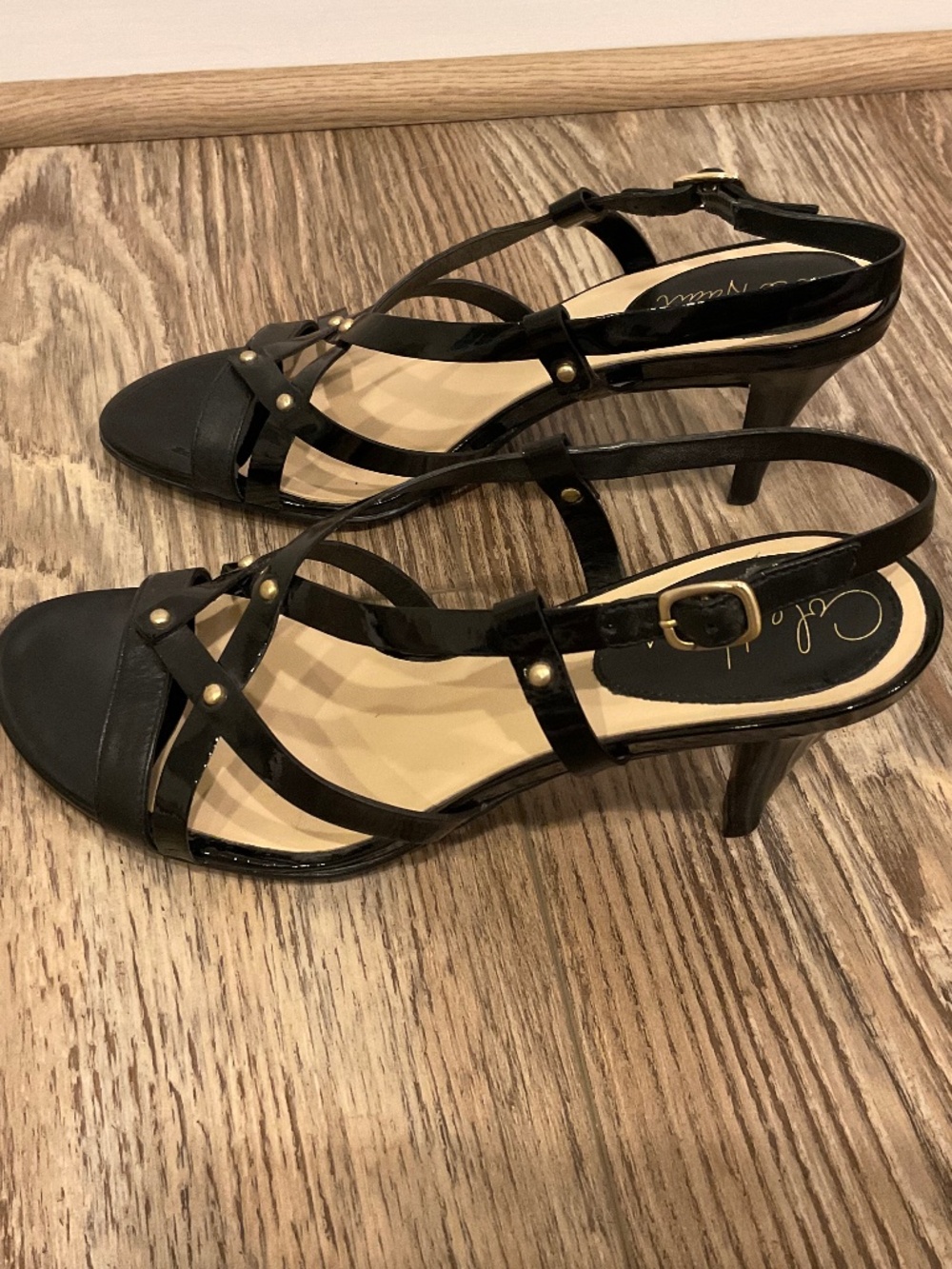 Cole Haan Strappy black patent leather heels.  Women’s size 7 - VGC - Picture 4 of 10
